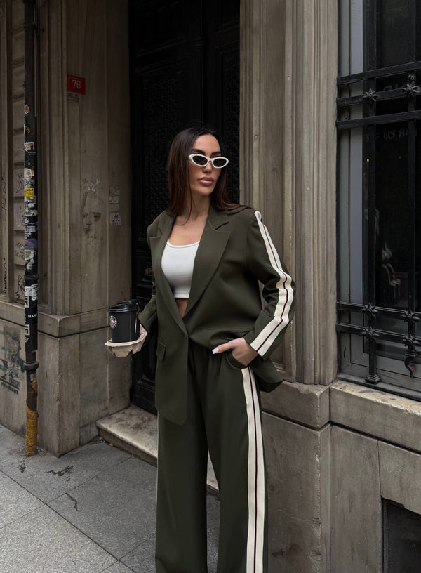 طقم رسمي سبور