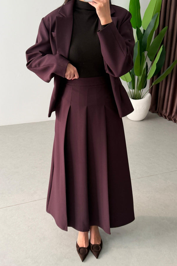 طقم تنورة كلوش