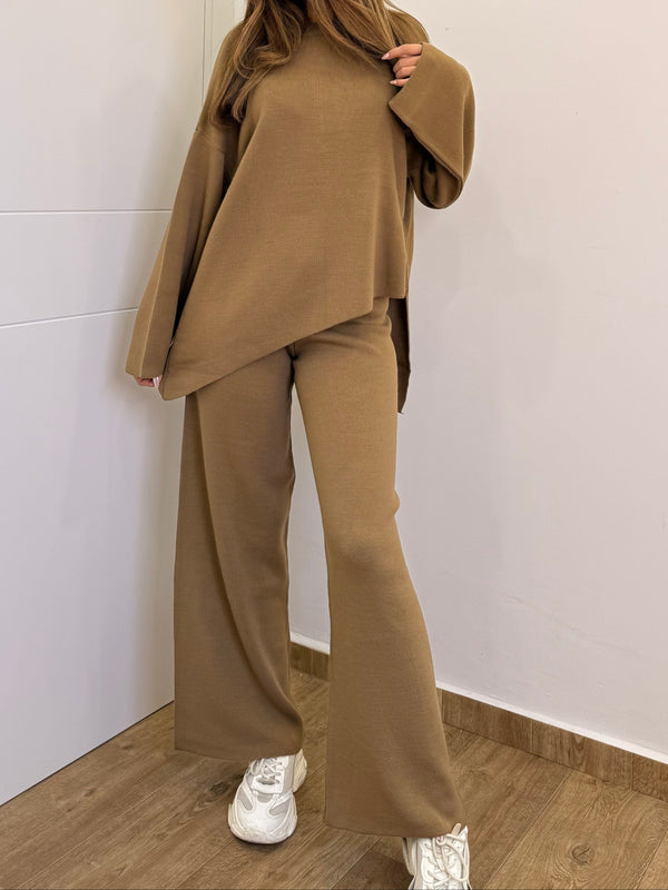 طقم بنطال تريكو سيلانيك كاميل