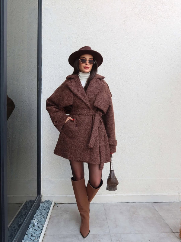 معطف كيرشلي باللون البني