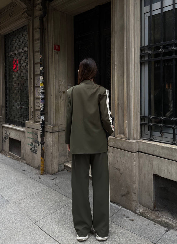 طقم رسمي سبور