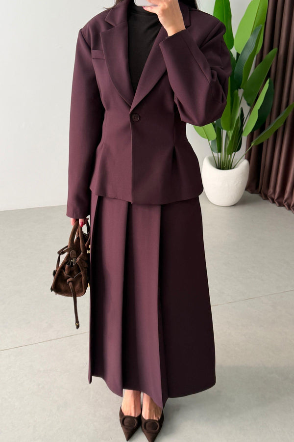 طقم تنورة كلوش