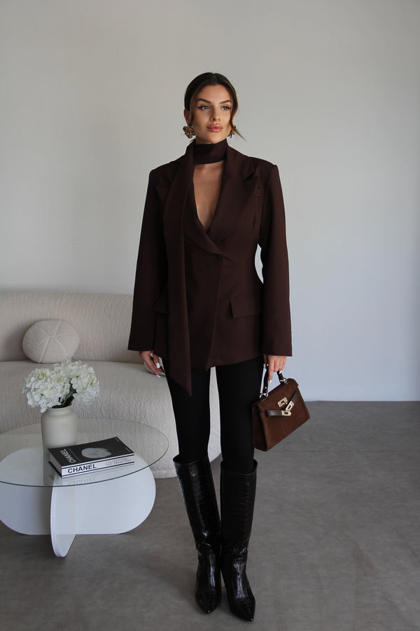 جكيت ربط مع وشاح