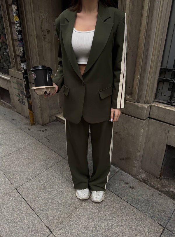 طقم رسمي سبور