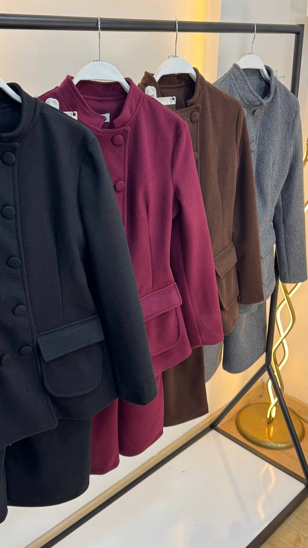 طقم رسمي شتوي باللون الرمادي