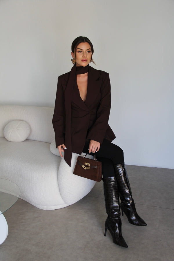 جكيت ربط مع وشاح