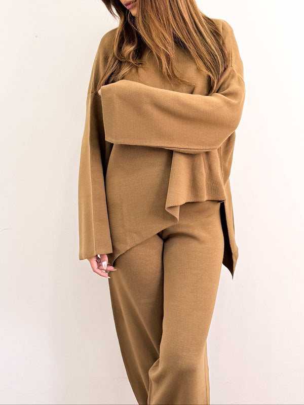 طقم بنطال تريكو سيلانيك كاميل