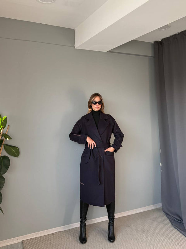 جكيت طويل باللون العنابي الغامق