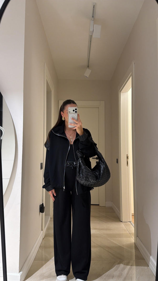 طقم ماركة بسحاب أمامي بتفاصيل قماش باراشوت