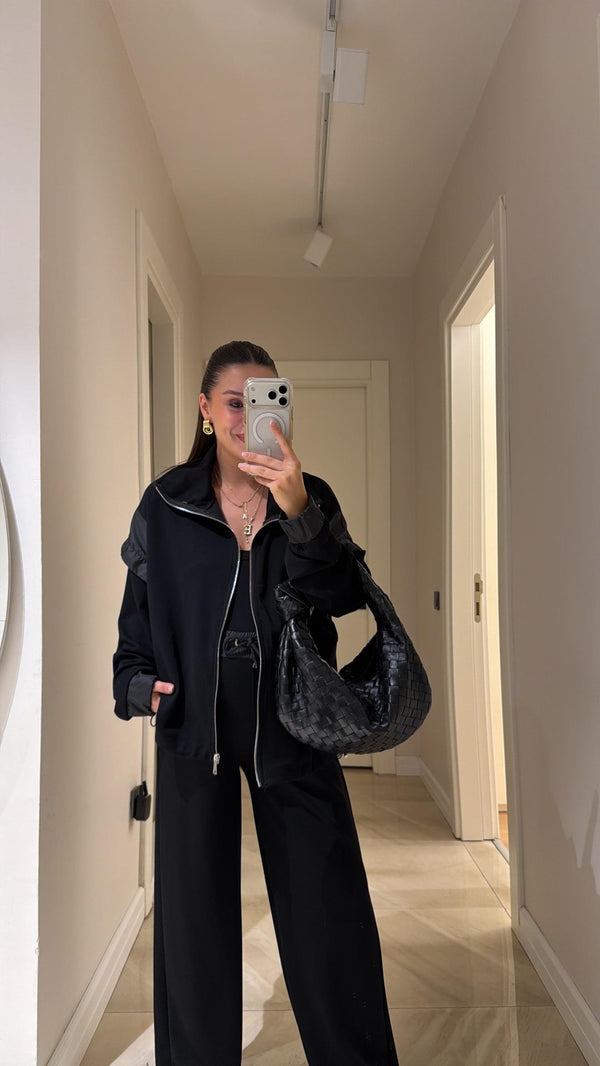 طقم ماركة بسحاب أمامي بتفاصيل قماش باراشوت