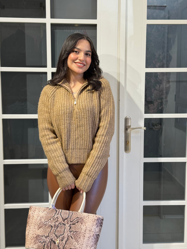 بلوز محبوكة سحاب