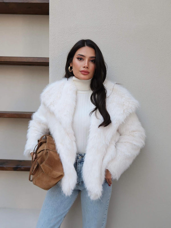 جاكيت فرو قصير