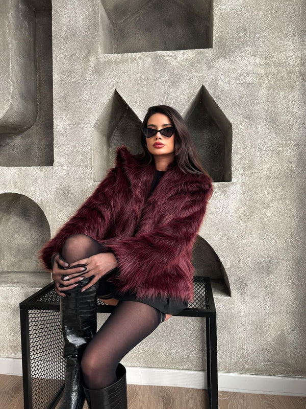 جاكيت فرو قصير