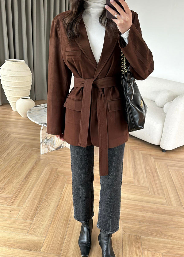 جاكيت شمواه برباط على الخصر