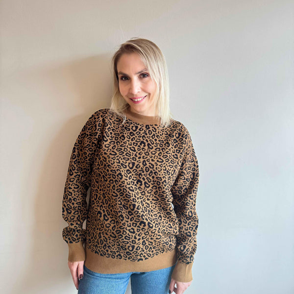 بلوزة ليوباردو قصيرة