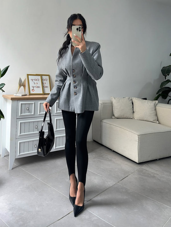 جكيت جوخ مخصر رمادي فاتح