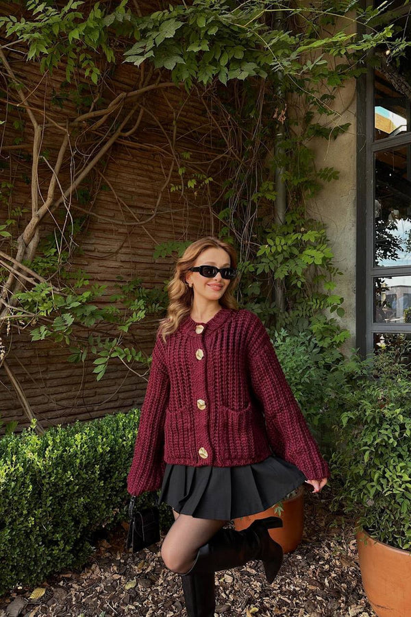 جرزة ازرار ذهبية كبيرة