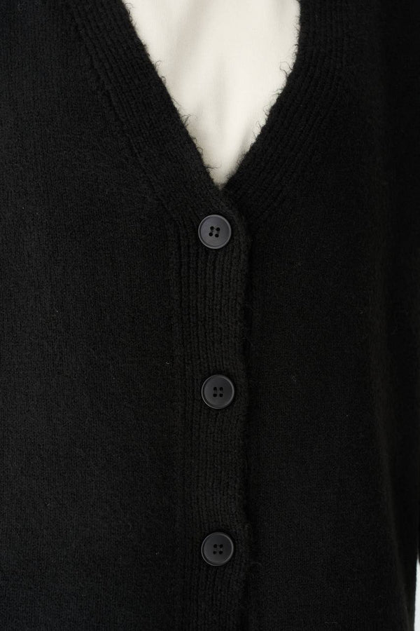 جرزة محبوكه برقبة على شكل V