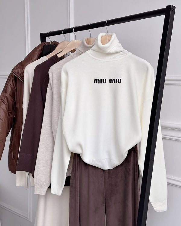 بلوزة جولف miu