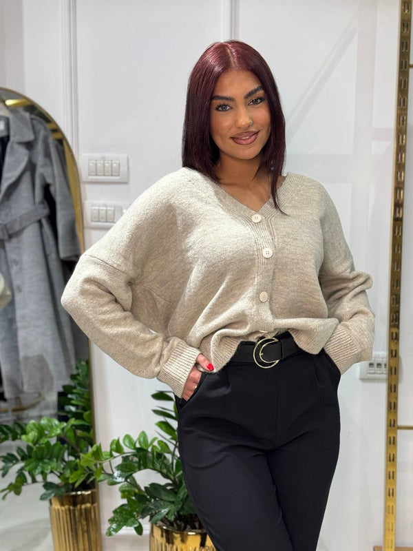 جرزة محبوكه برقبة على شكل V