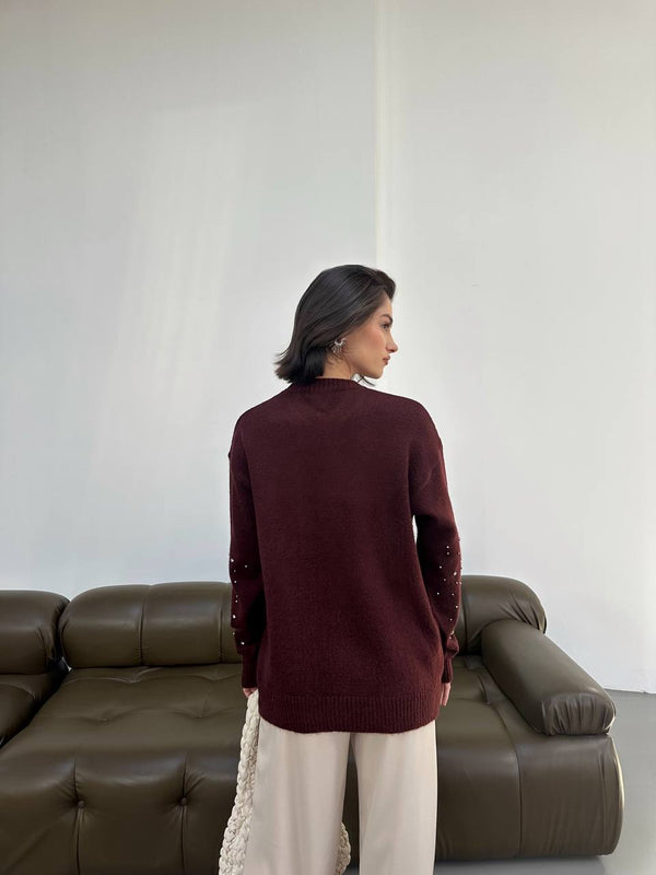 بلوزة مرصعة