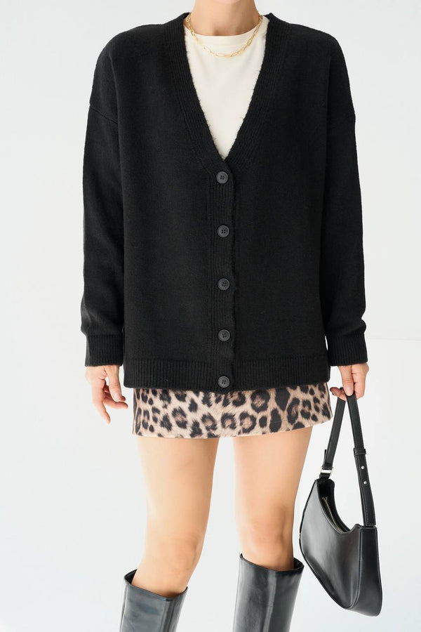 جرزة محبوكه برقبة على شكل V