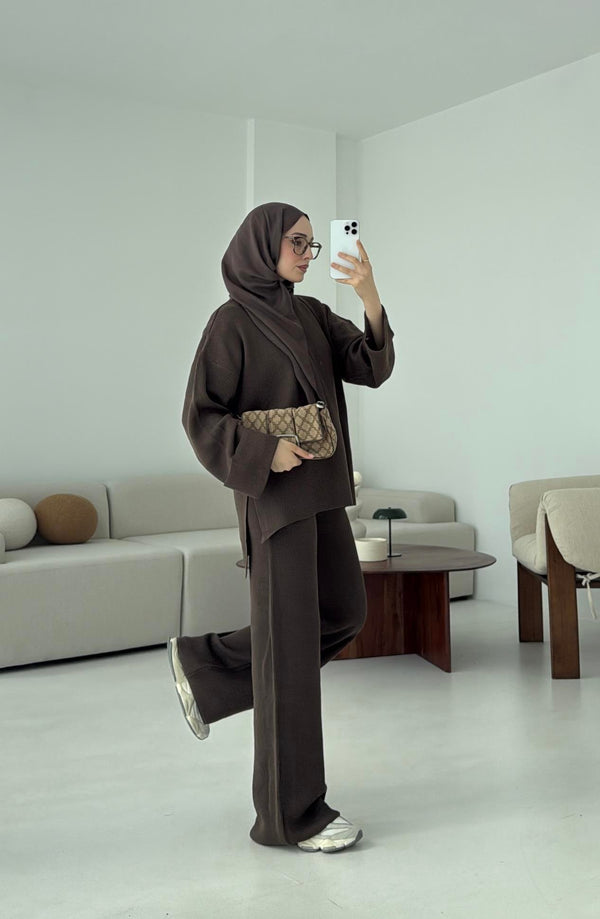 طقم تريكو سيلانيك بني