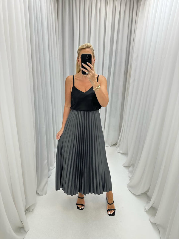 تنورة كسرات