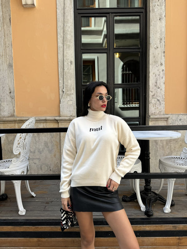 بلوزة جولف miu