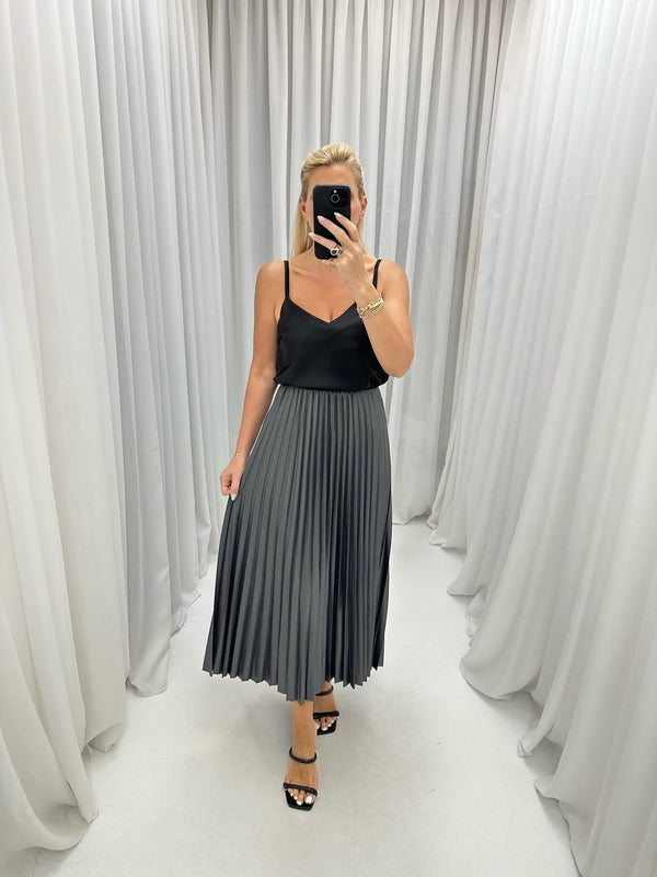 تنورة كسرات