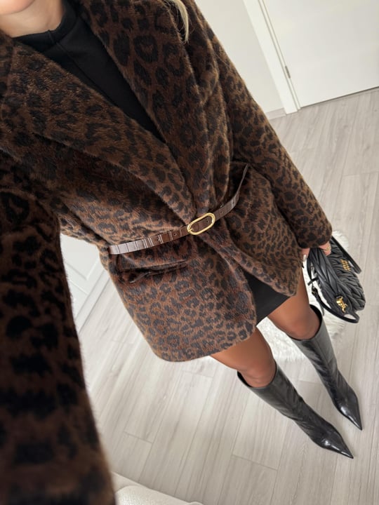 جكيت جوخ ليوباردو