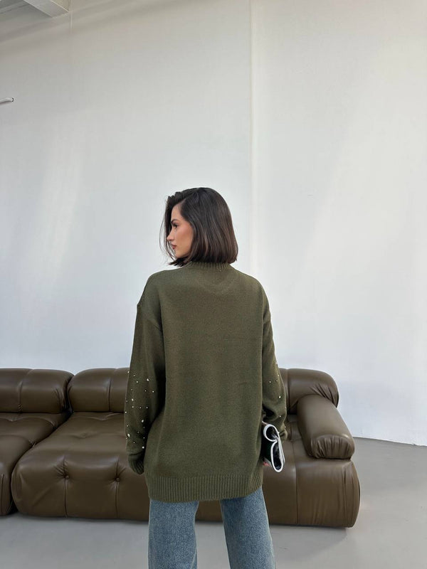 بلوزة مرصعة