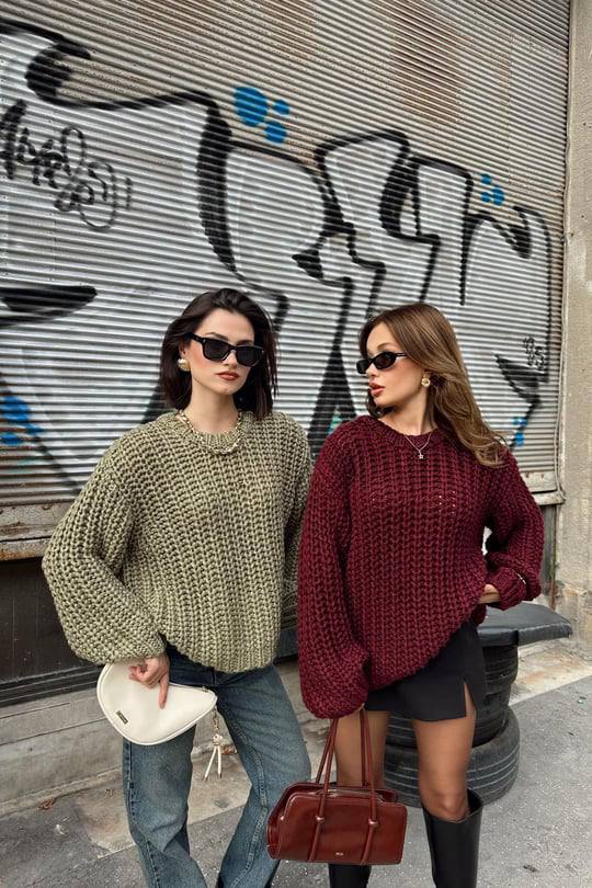 بلوز نسيج عريض برغندي