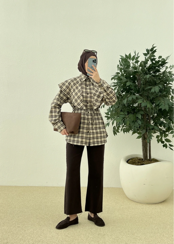 قميص كاروهات بألوان الخريف