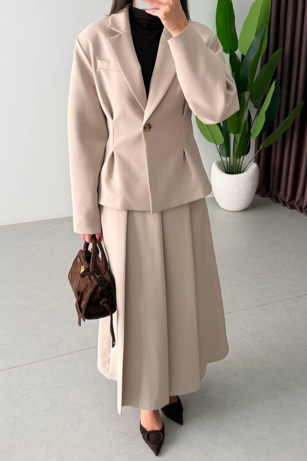 طقم تنورة كلوش