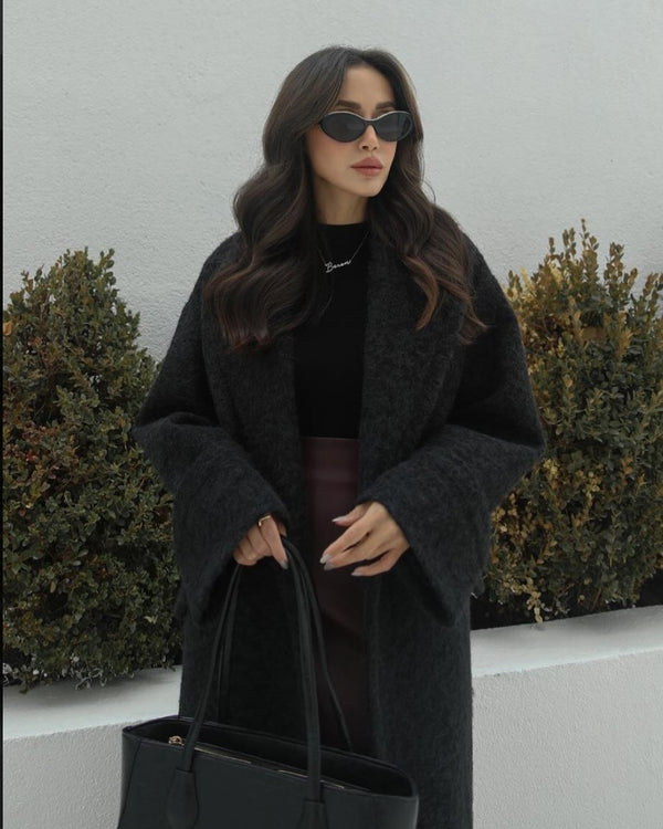 جكيت صوف طويل باللون الاسود