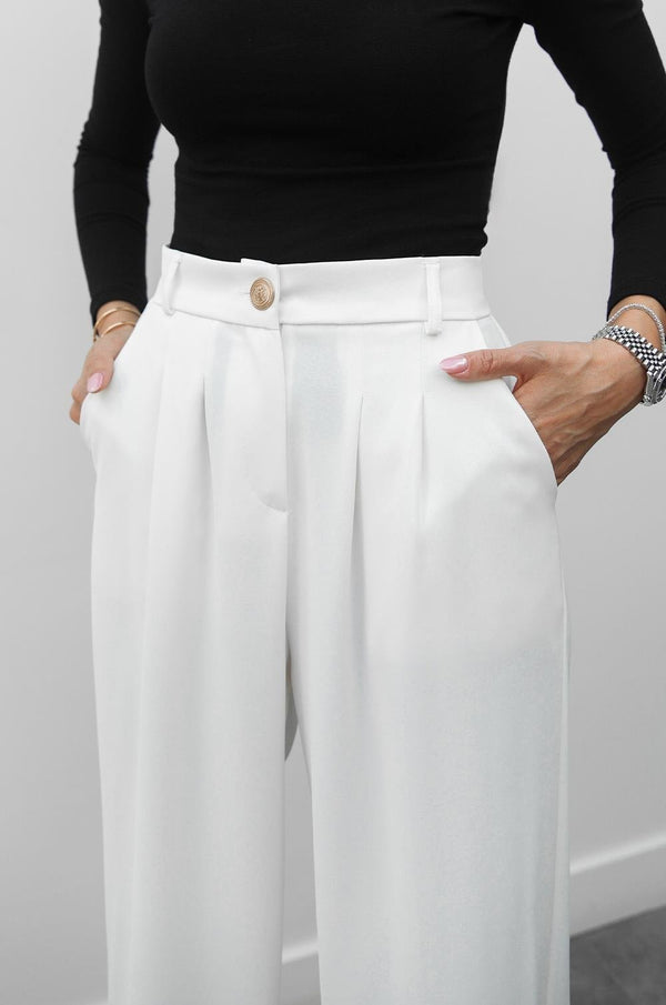 بنطلون زر ذهبي عريض