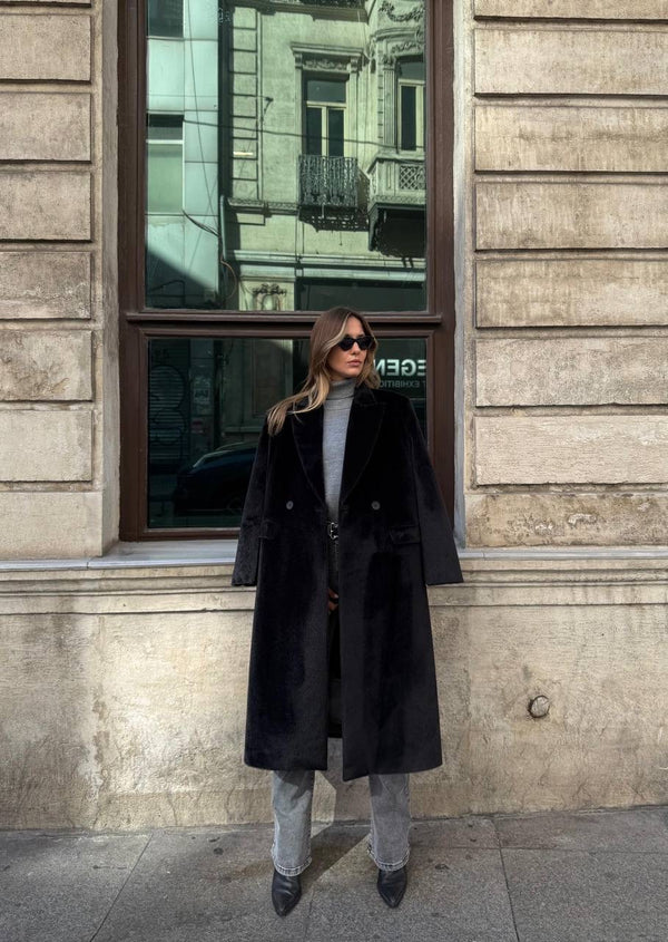 جكيت فرو طويل باللون الاسود