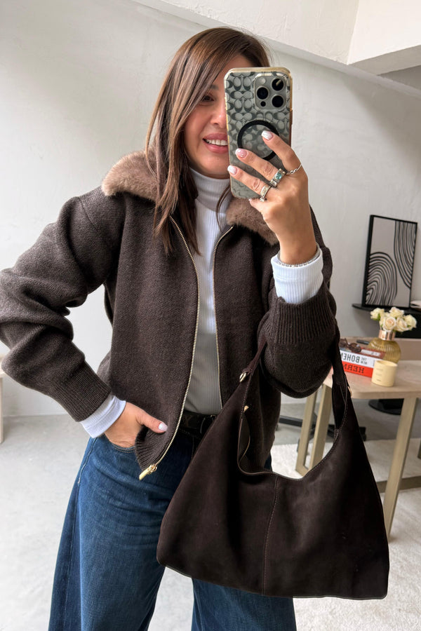 كنزة تريكو بسحاب مع ياقة فرو أنيقة