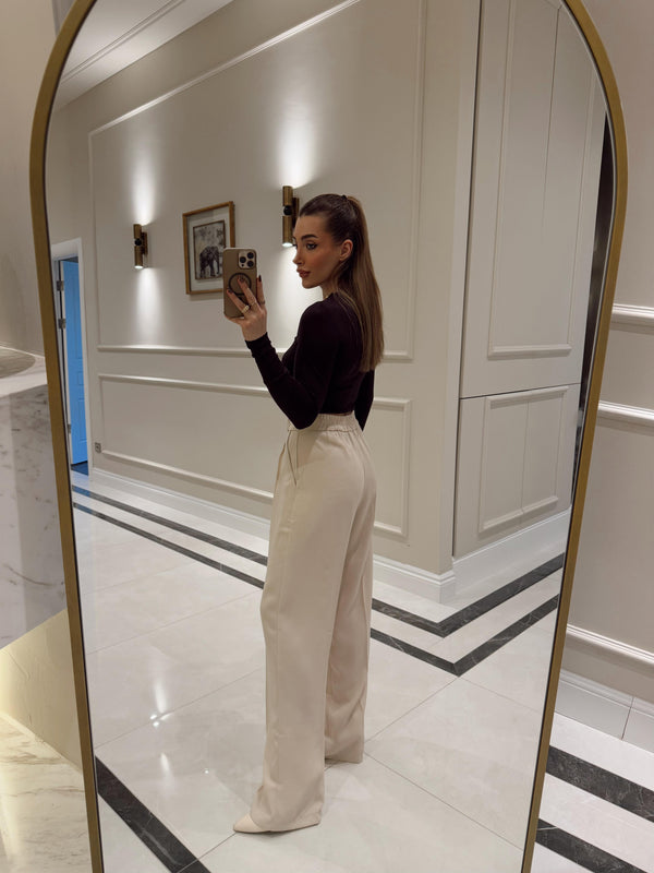 بنطلون زر ذهبي عريض