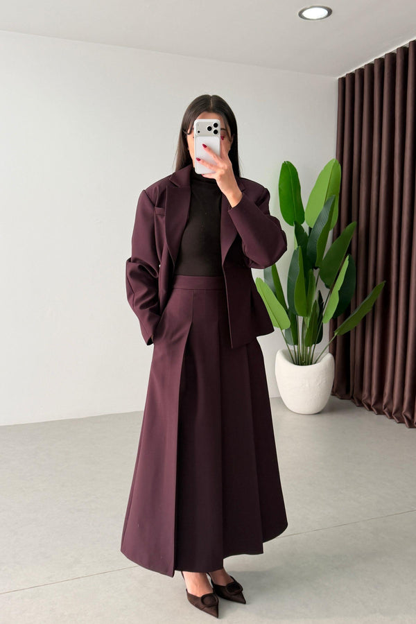 طقم تنورة كلوش