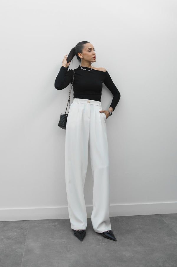 بنطلون زر ذهبي عريض